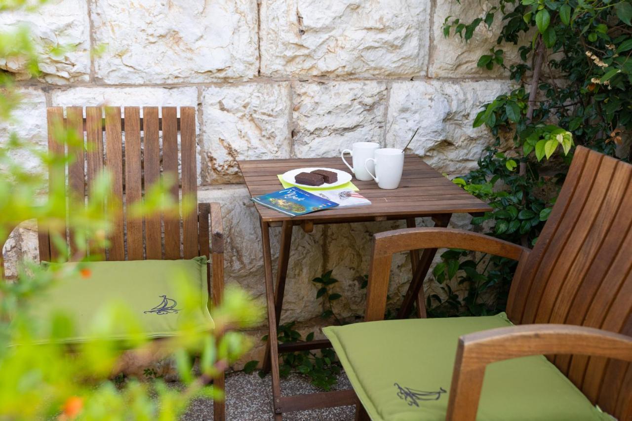 Guest House Cinema Close To Port Ragusa Esterno foto