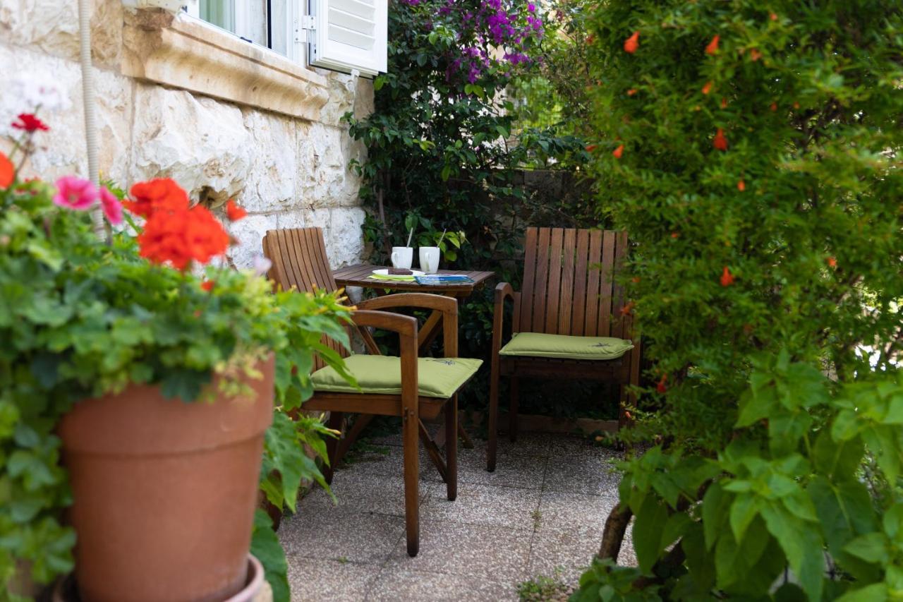 Guest House Cinema Close To Port Ragusa Esterno foto